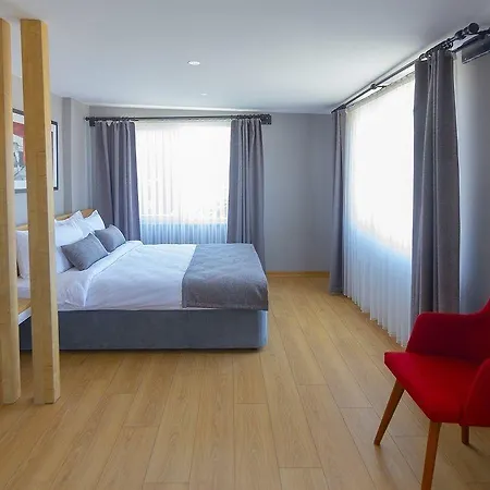 Hotel Uzer 3*